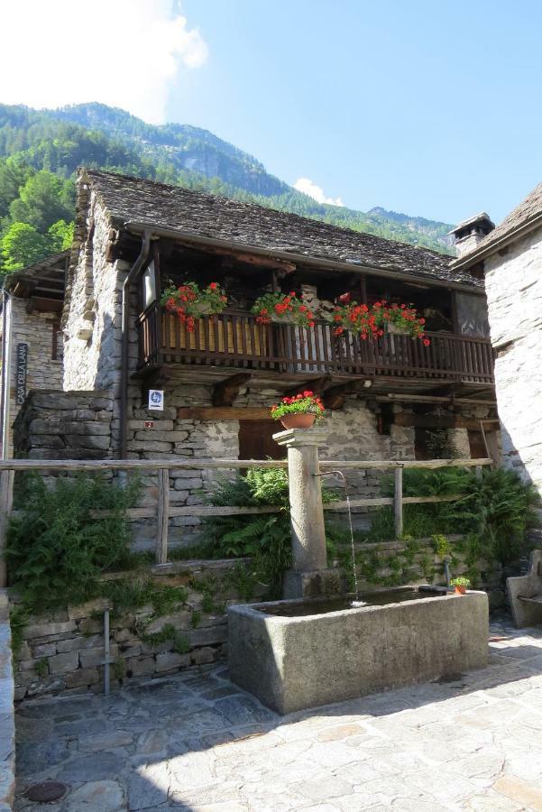 Rustico Paese Villa Vogorno ภายนอก รูปภาพ